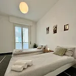 Apartament Ca Adri , In Posizione Strategica Per Godere Delle E Dei Sentieri Outdoor ! Finale Ligure